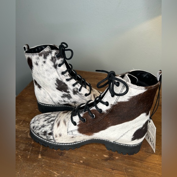 MYRA Black White Cowhide Fervence Boots Western Combat Lace-Up Hairon Leather 10 - Picture 6 of 11